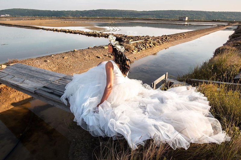 Renata Bohinc (nekdanja žena Primoža Peterke) nam je razkrila, da je poročena! Priznamo, njen odgovor nas je zelo presenetil (foto: Tjaša Eledhwen)