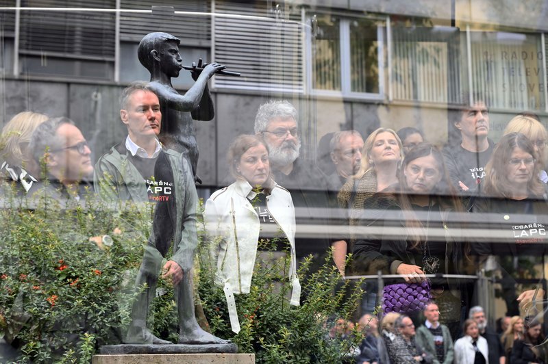 Zaposleni pred RTV z resnimi obtožbami: zaskrbljenost izrazil tudi Robert Golob (foto: Bobo)