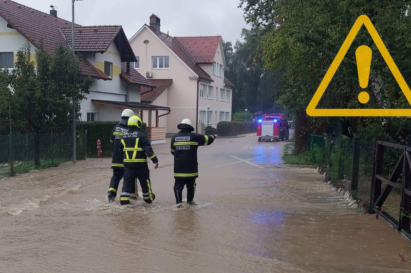 FOTO in VIDEO: Grozljive poplave v občinah Črnomelj in Osilnica, ogroženi so tudi prebivalci (foto: Facebook/Občina Osilnica/fotomontaža)