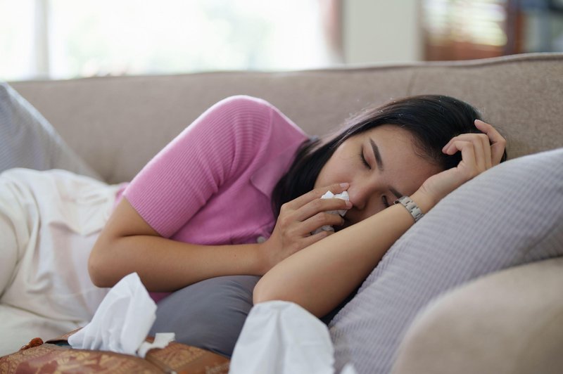 Število respiratornih okužb se v Sloveniji močno povečuje: kdaj lahko pričakujemo vrh okužb? (foto: Profimedia)