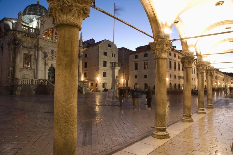 Očeta na Hrvaškem išče tudi Britanec: "Moja mama je imela razmerje z jugoslovanskim moškim iz Dubrovnika" (foto: Profimedia)