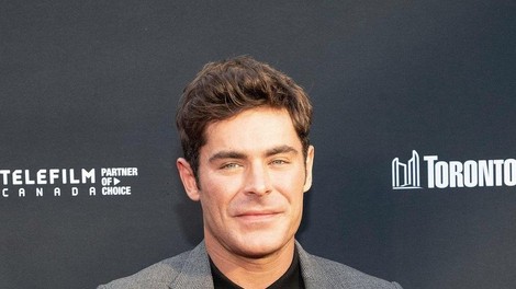 Zac Efron dobil svojo zvezdo na hollywoodskem Pločniku slavnih