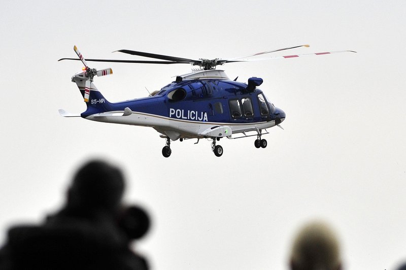 Slovenska policija bo dobila sedmi helikopter, država zanj odštela dobrih 14,4 milijona evrov (foto: Bobo)