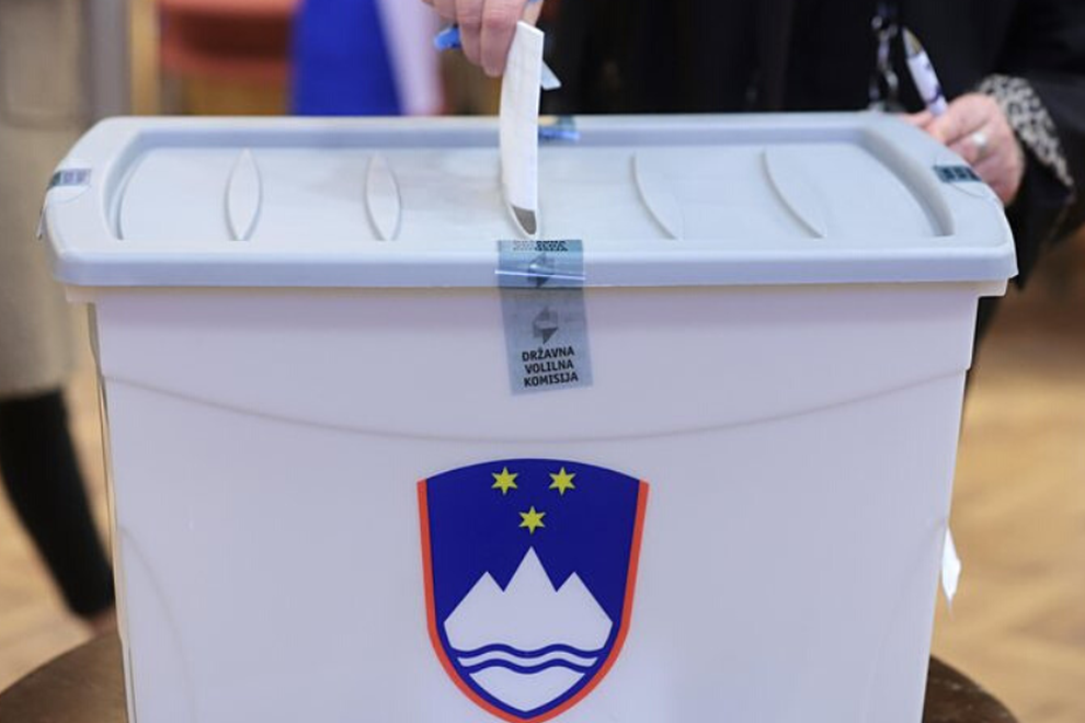 Slovenci smo imeli na referendumu priložnost izraziti svojo voljo (imamo prve delne neuradne rezultate)