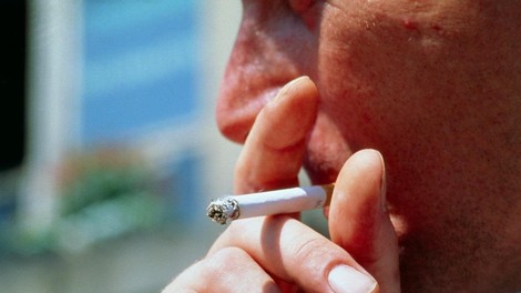 Kajenje bo dražje: cigarete se bodo podražile kar trikrat