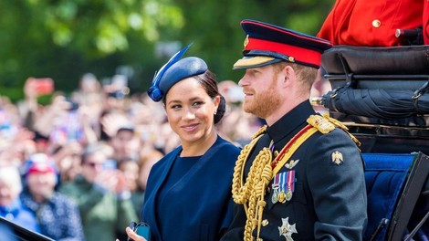 Napetost narašča: sta Harry in Meghan v prihajajočem dokumentarcu razkrila preveč?