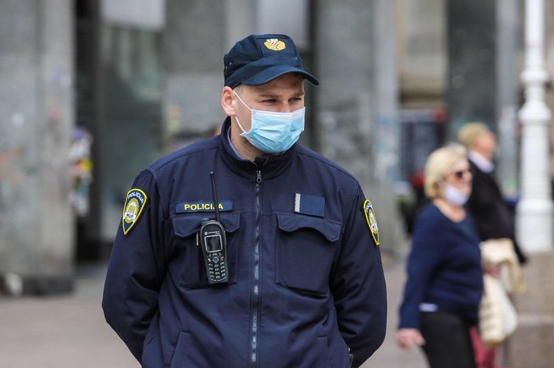 Grozljivka pri sosedih: na ukrajinskem veleposlaništvu prejeli "krvav" paket (foto: Profimedia)