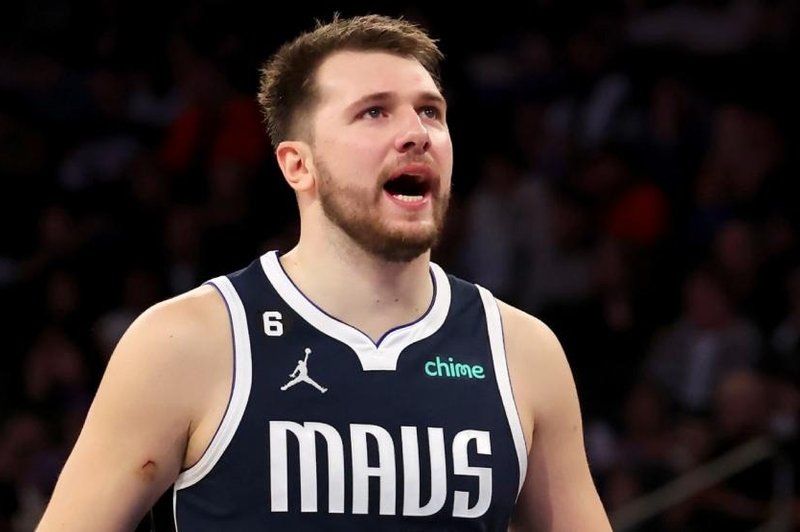 Praznični New York dočakal "dobrega moža" iz Slovenije, ki koše deli kot bonbone: Luka Dončić spet blestel v dresu Dallasa (foto: Profimedia)