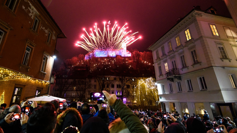 Kje v Sloveniji boste lahko na silvestrovo odštevali ob ognjemetu? (imamo vse lokacije)