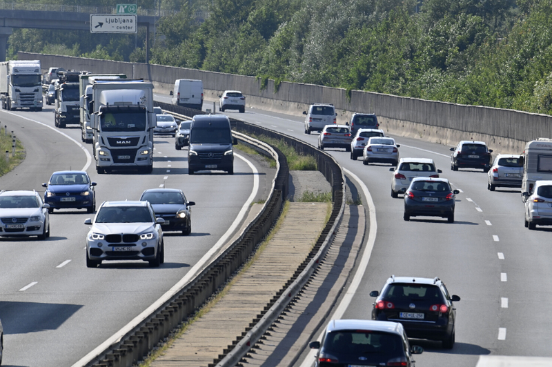 Dolenjska avtocesta bo ponoči za kratek čas zaprta, preverite, kje bo obvoz (foto: Žiga Živulović jr./BOBO)