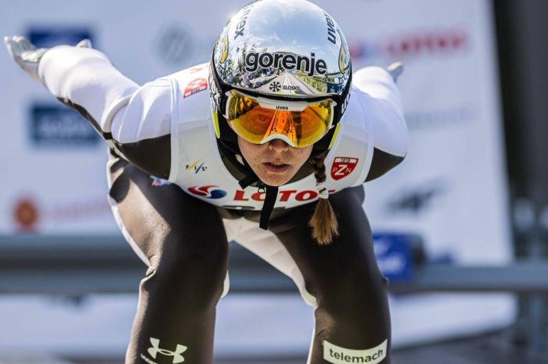 Slovenska športnica leta sprejela drastično odločitev: Urša Bogataj končuje kariero?! (foto: Profimedia)