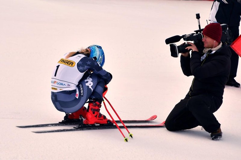 Solze sreče, a tudi bolečine: po zgodovinski zmagi v Kranjski Gori se je spomnila na pokojnega očeta (foto: Profimedia)