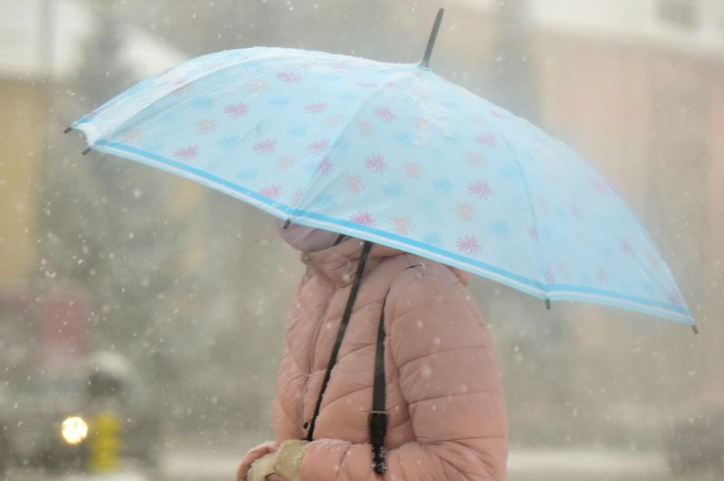 Nad naše kraje prihaja hladnejša fronta: snežilo bo (foto: Žiga Živulović j.r./Bobo)