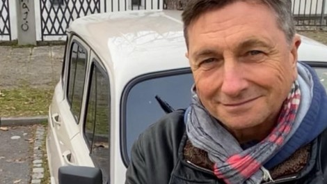 Borut Pahor prodaja svojo legendarno 'katrco'