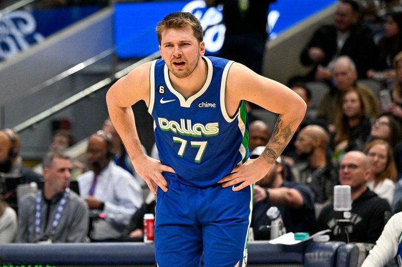 Luka Dončić se je vrnil, a ni preprečil poraza Dallasa (foto: Profimedia)