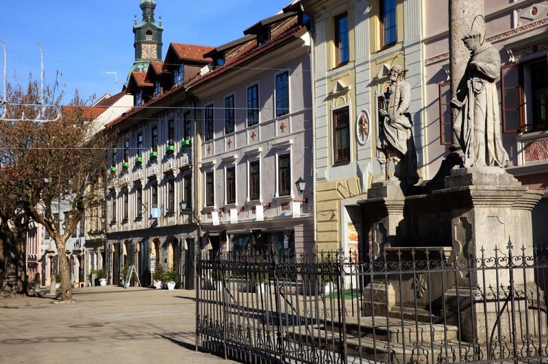 Je lahko še lepši? Eden naših najbolj slikovitih trgov bo dobil novo podobo (foto: Profimedia)