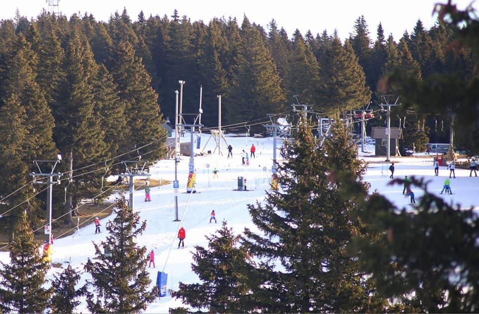 Rogla Obnovili bodo Park Mašinžaga: nova šestsedežnica Mašinžaga bo zamenjala obstoječi vlečnici Mašinžaga I in Mašinžaga II, ki sta bili …