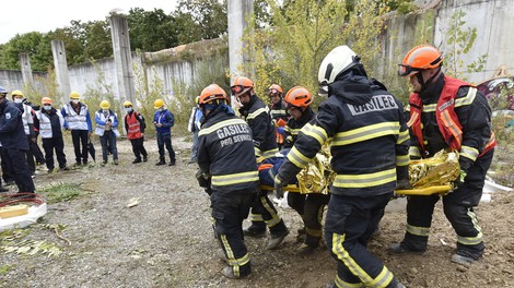 Lahko nam reši življenje: kaj moramo vedeti in kako ravnati ob potresu