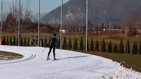 Manj kot 10 kilometrov iz središča Ljubljane lahko uživate v ... teku na smučeh! (in to povsem brezplačno)