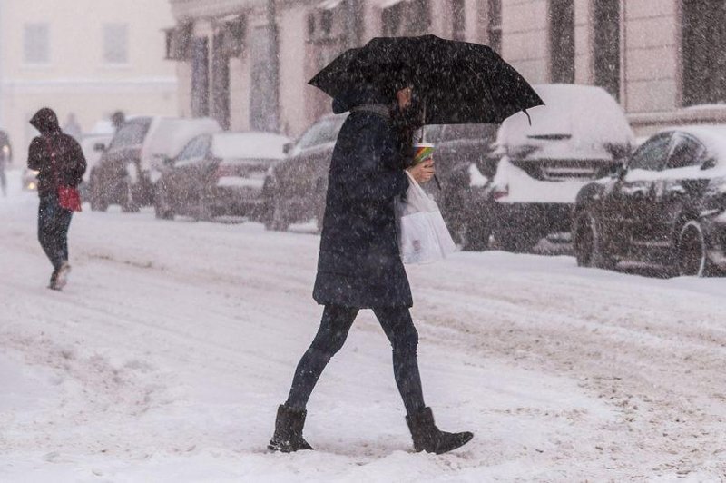 Poseben zimski dan, na katerega so v Sloveniji zabeležili različne vremenske ekstreme (-30 stopinj Celzija in več kot 2 metra snega) (foto: Profimedia)