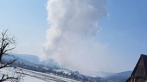 Grozljivka na Vrhniki, v eksploziji ena oseba izgubila življenje, dve huje poškodovani