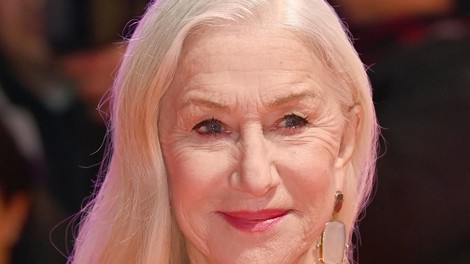 Paparaci 77-letno Helen Mirren ujeli v kopalkah (FOTO)