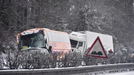 Huda nesreča na avstrijskem prelazu terjala življenja