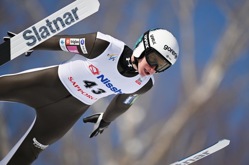 Potolčeni šampion Peter Prevc po grozljivem padcu sprejel pomembno odločitev: od zdaj dalje bo skakal le še ... (foto: Profimedia)