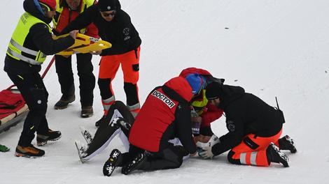 Slovenija trepeta po grozljivem padcu Petra Prevca: je to razlog za nesrečo? (FOTO in VIDEO)