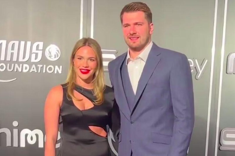 Luka Dončić spregovoril o razmerju z Anamario Goltes: "Ona sploh ne mara košarke" (VIDEO) (foto: Twitter/Dallas)