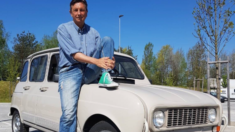 Pahor presenetil z objavo: mu je žal, da je prodal katrco?