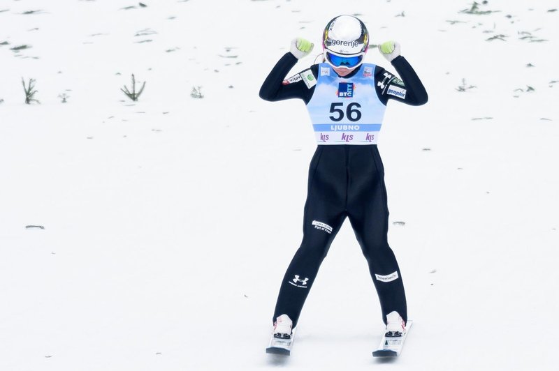 Svetovna rekorderka Ema Klinec za večno zapisana kot zmagovalka prve ženske tekme v poletih (foto: Profimedia)