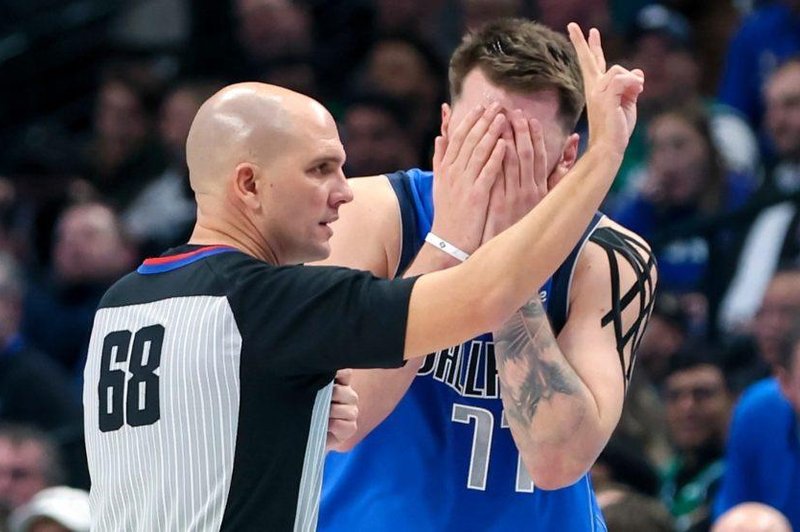 Da se Luka Dončić preveč obremenjuje s sodniki? Legenda lige NBA ga je javno podprla: "Na lastne oči sem videl, kako ga ..." (foto: Profimedia)