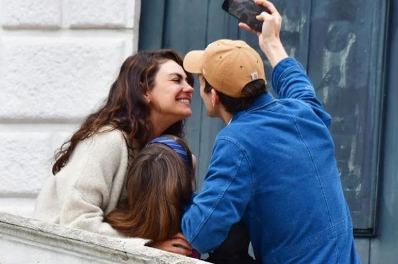 Slavni igralski par ujeli čisto blizu nas: tako srečna sta videti (foto: Instagram/RumorHasIt)