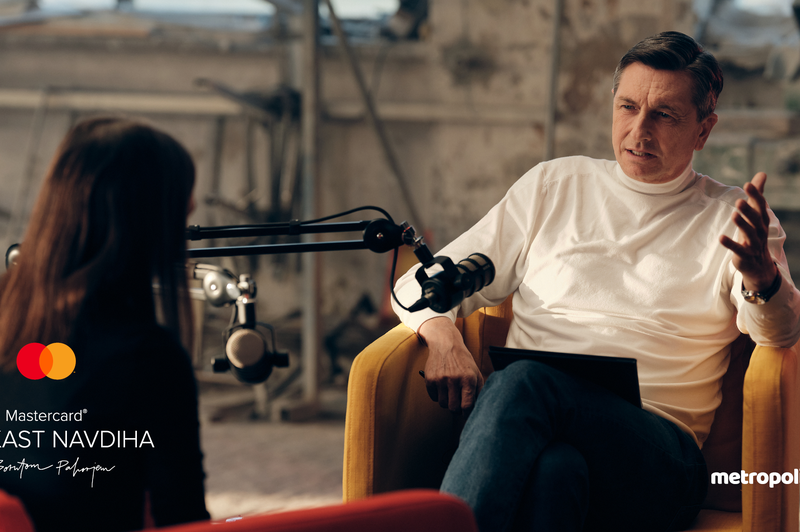 Prihaja nov podkast: v vlogi voditelja Borut Pahor, kot ga še niste videli (razkrivamo, kdaj in kje) (foto: Sami Rahim)