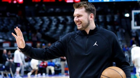 Dončić med dopustom prejel imenitno priznanje: Slaba sezona? Pa kaj še! Poglejte, kakšna čast ga je doletela v ligi NBA