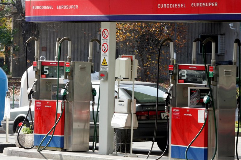 Veselili se boste: takšne so nove cene goriva (foto: Tina Kosec/Bobo)