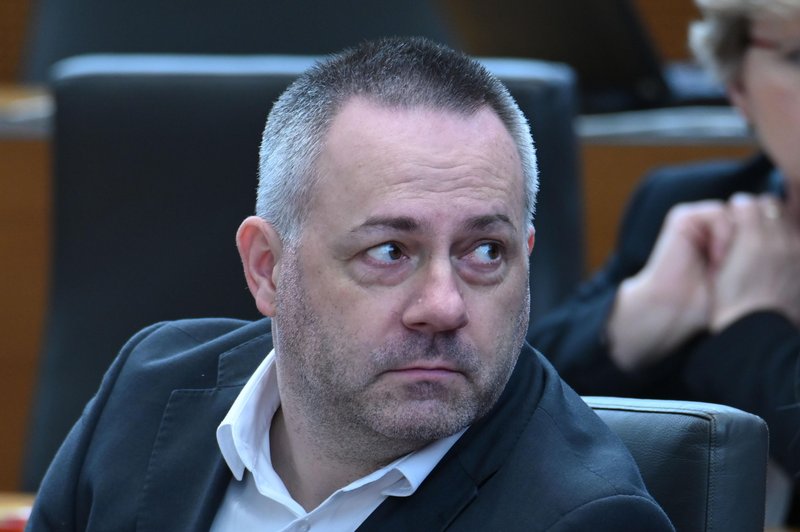 Ministru za zdravje Danijelu Bešiču Loredanu grozi interpelacija (foto: Žiga Živulovič jr./Bobo)