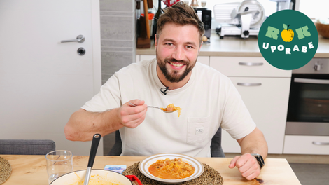 Filip Flisar je za nas pripravil domačo štajersko joto: izvedeli smo, zakaj ne nosi več ikoničnih brkov (VIDEO)