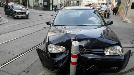 Po zverinskem umoru partnerice moril še na cesti