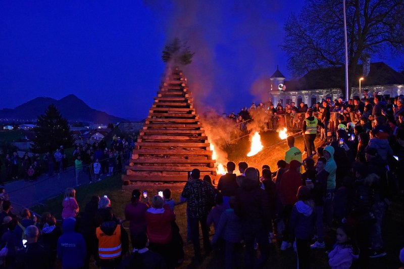 Zemljevid: že veste, katerega kresovanja se boste udeležili? (foto: Žiga Živulović j.r./Bobo)