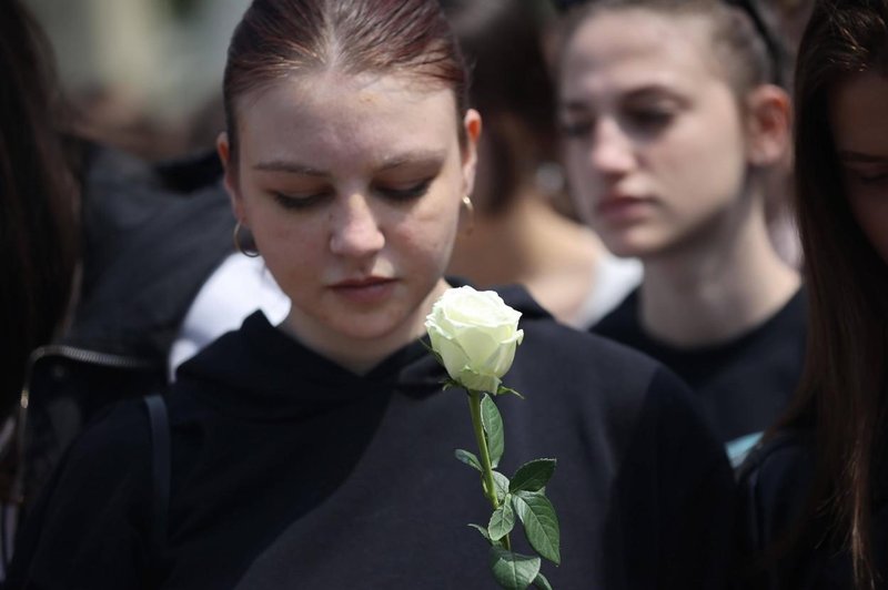 Psihiater Milan Košuta o 13-letnemu morilcu iz Beograda: "Teoretično bi ga lahko rehabilitirali, a bo to težko." (foto: profimedia)