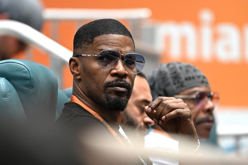 Hollywood že dolgo ni bil tako zaskrbljen: Jamie Foxx še vedno v bolnišnici, vsi scenariji so možni (foto: Profimedia)