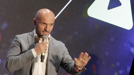 Branko Čakarmiš odhaja z vrha POP TV: lastniki naj bi bili z njim nezadovoljni