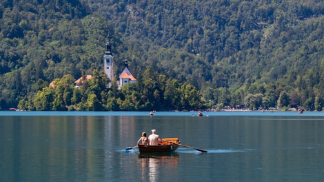 Če se boste naslednji teden odpravili na Bled, lahko naletite na večjo gnečo (preverite, kaj se dogaja)