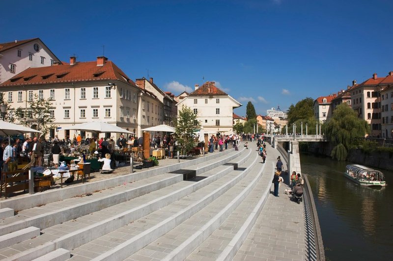 Ne boste verjeli, kdo ogroža plavajoče hiške na Ljubljanici (foto: Profimedia)