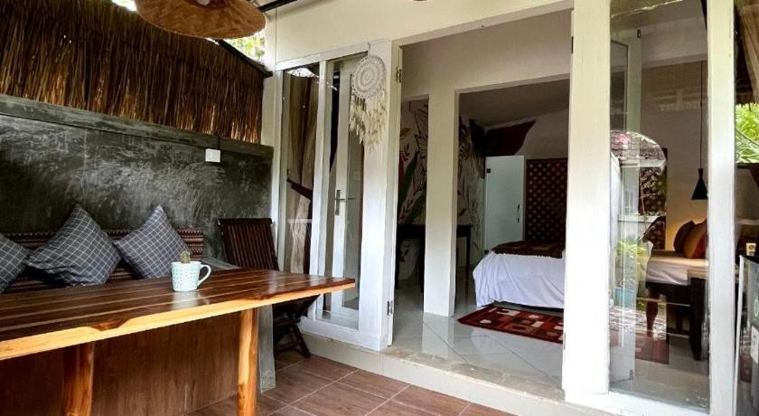 Summer Homestay, Bali Privlačna nastanitev se nahaja v mestu Nusa Dua na Baliju. V tem hotelu vrhunski kuharji goste razvajajo …