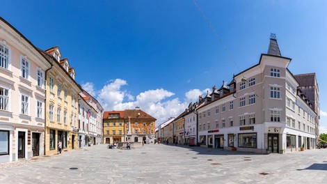 Saj ni res, pa je: Hrvati nori na ... Kranj! (poglejte, kaj jih je najbolj navdušilo)