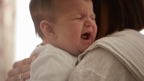 Saj ni res, pa je: žensko, ki je bila obsojena umora svojih štirih otrok, so zdaj pomilostili