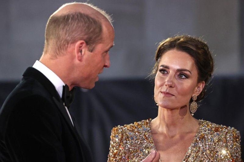 Tegoba, ki pesti princa Williama vsakič, ko ga fotografirajo s Kate Middleton (foto: Profimedia)